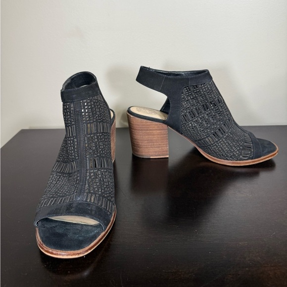 Vince Camuto Black Open-Toe Heels with Chunky Heel - Picture 1 of 8